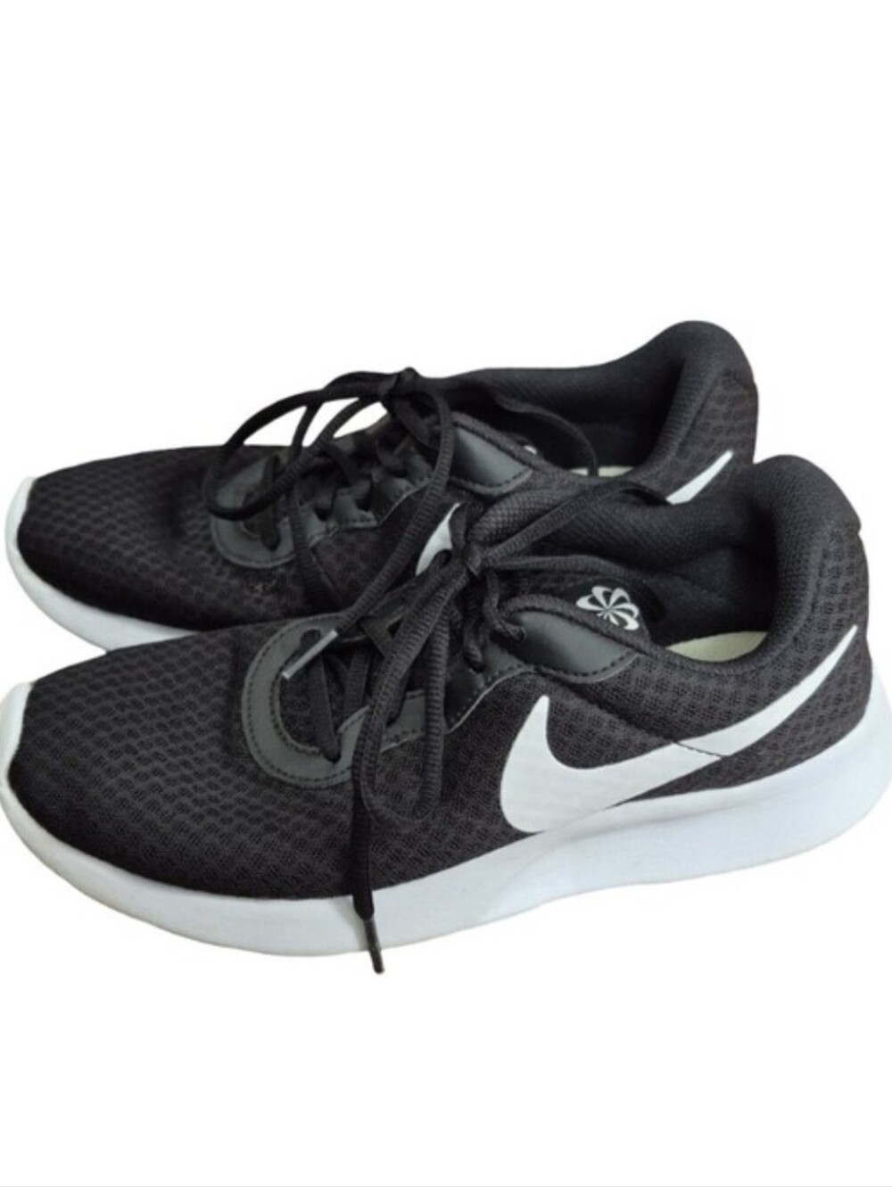 Nike Tanjun Womens Sneakers Size 8